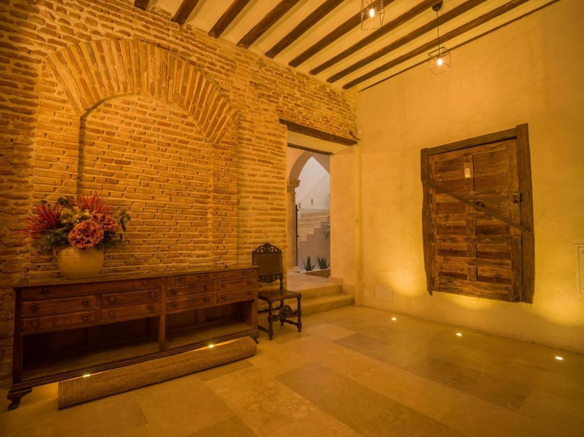 Casa De Los Mendoza - Casa Solariega En El Casco Historico Alcalá de Henares Exterior foto